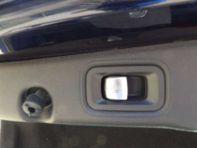 Mercedes-Benz E 300 E 300 - 9G- EQ Power - Estate Luxury - Face Lift.