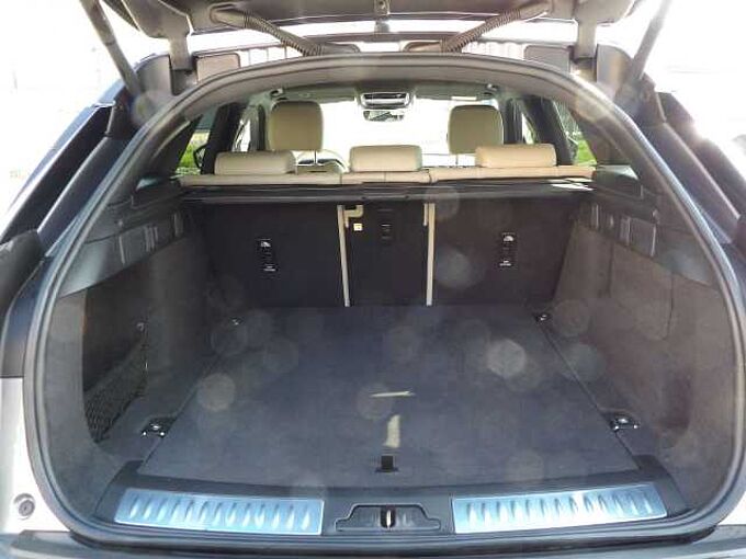 Land Rover Range Rover Velar Range Rover Velar D200 R-Dynamic SE