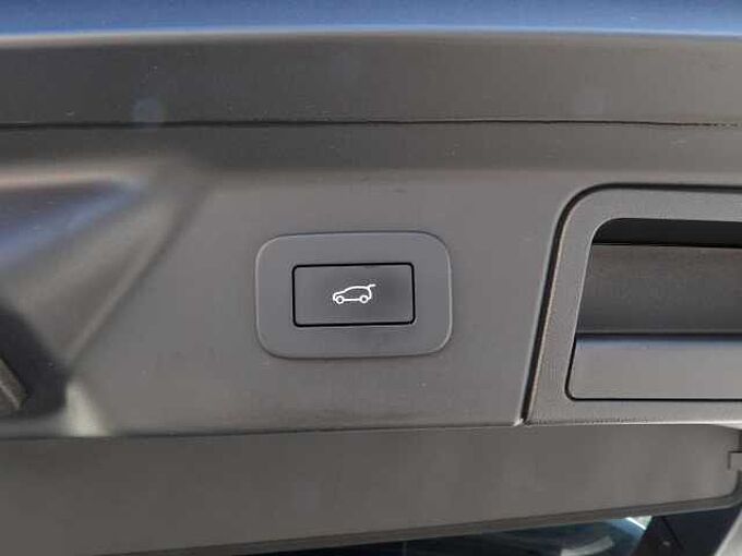 Land Rover Range Rover Velar Range Rover Velar D200 R-Dynamic SE