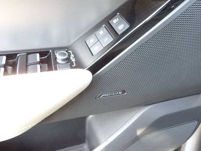 Land Rover Range Rover Velar Range Rover Velar D200 R-Dynamic SE